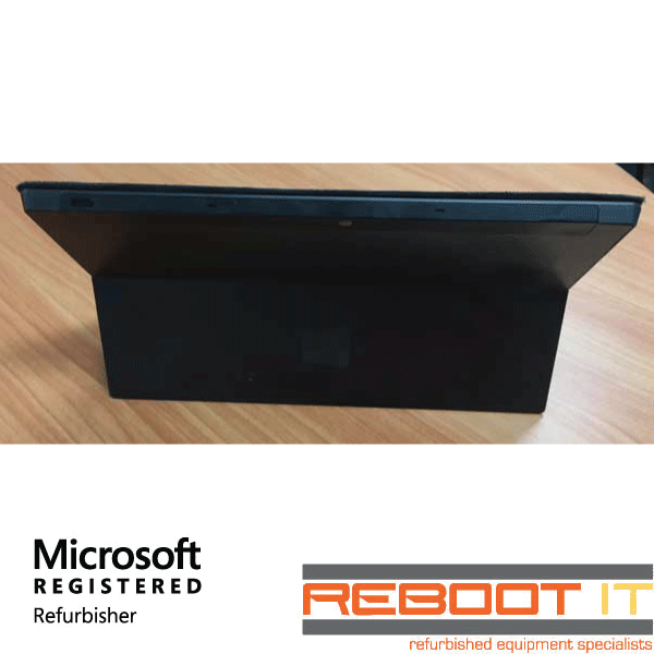 Microsoft Surface RT 1516 Tegra 3 Quad Core 1.3GHz 2GB 32GB SSD 10.6" + Keyboard