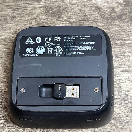 Plantronics Calisto P620-S Refurbished Speakerphone - Angled View