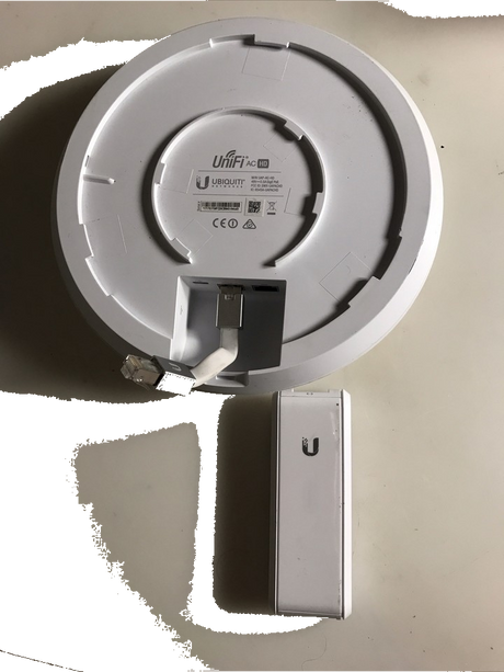 Ubiquiti UniFi UAP-AC-HD AC2600 Access Point product photo